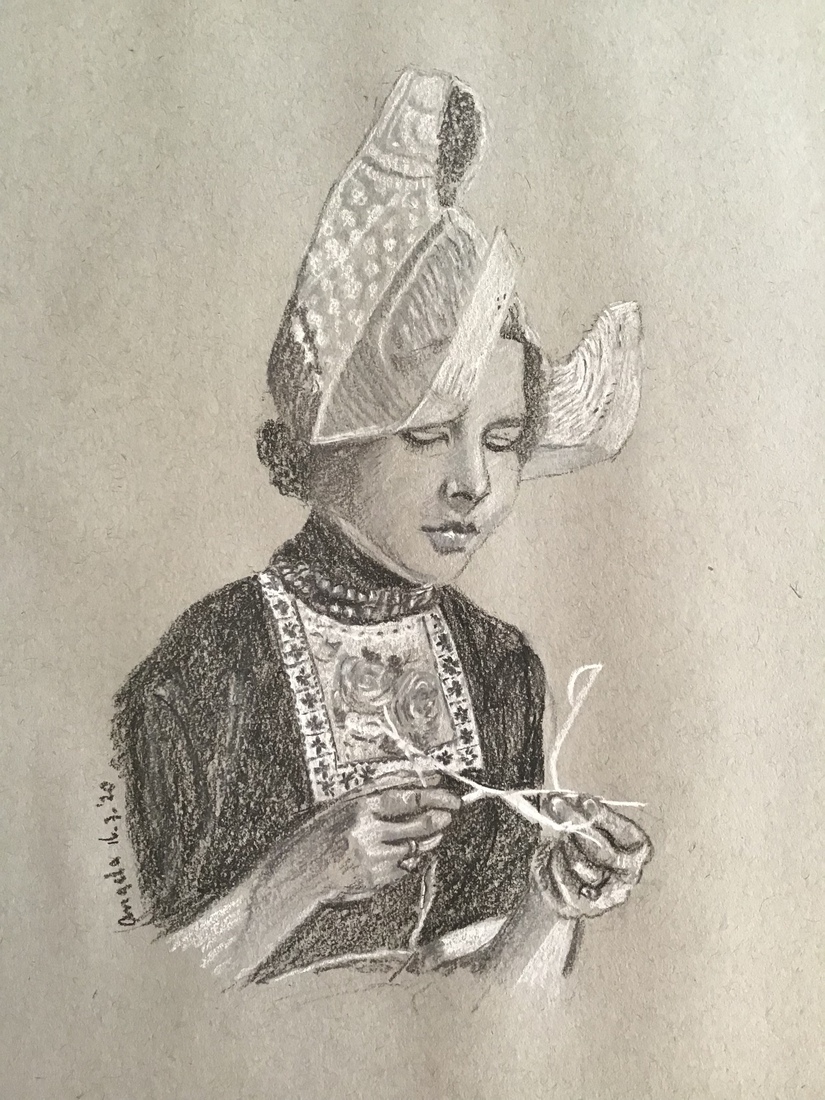 Meisje met iets in haar hand 