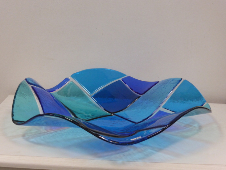 grote ronde blauwe schaal