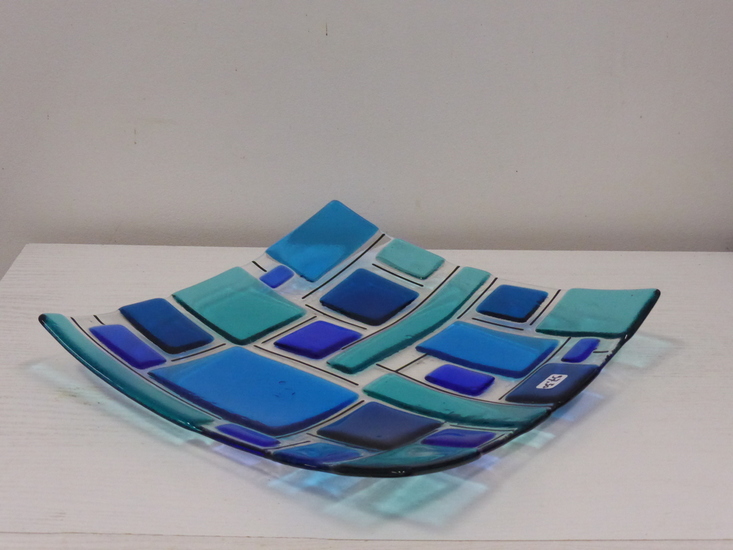 vierkante blauwe schaal