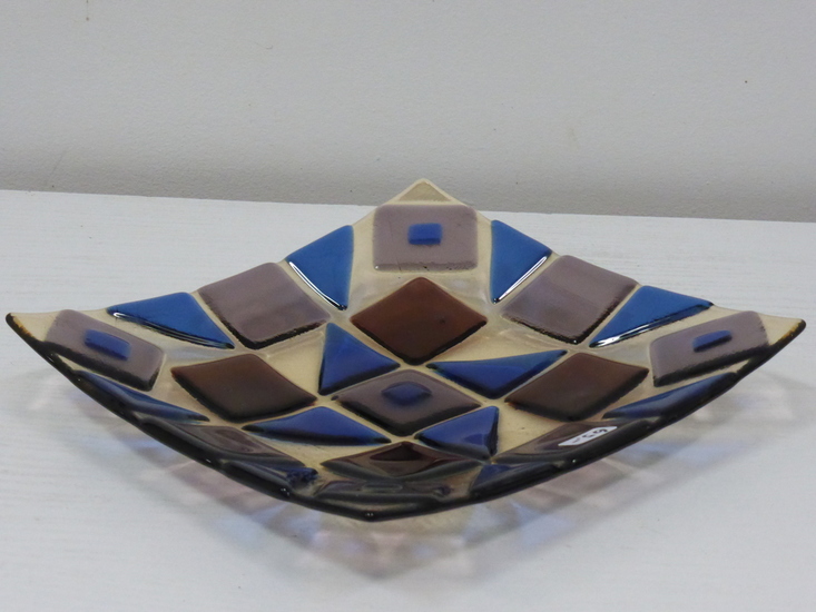 vierkante blauw/paarse schaal