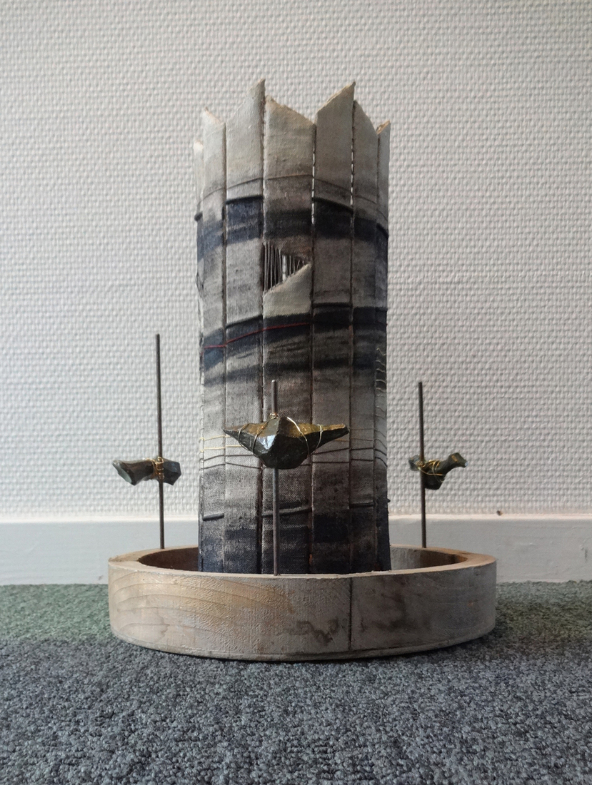 Zonder titel (staand masker)