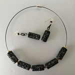 Oorbellen en Kettingen als set.