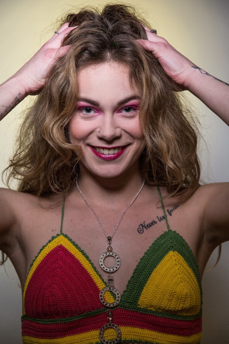 Model met festival look