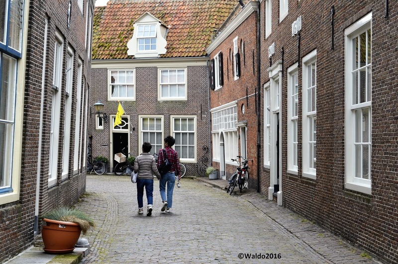 foreign tourists in Enkhuizen