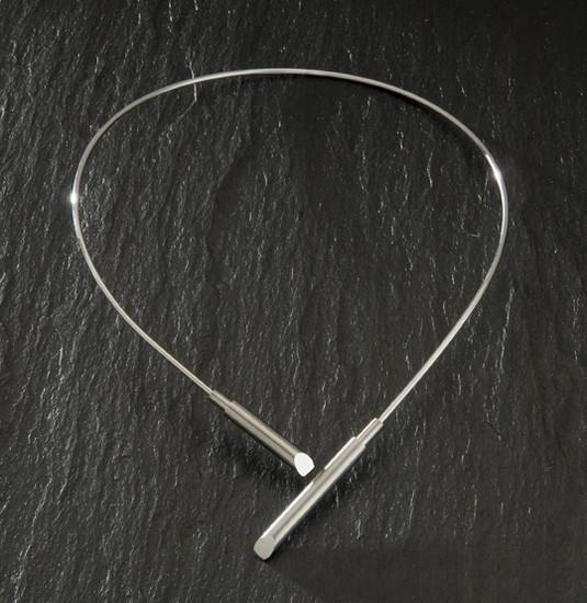 halssieraad schuin afgewerkt