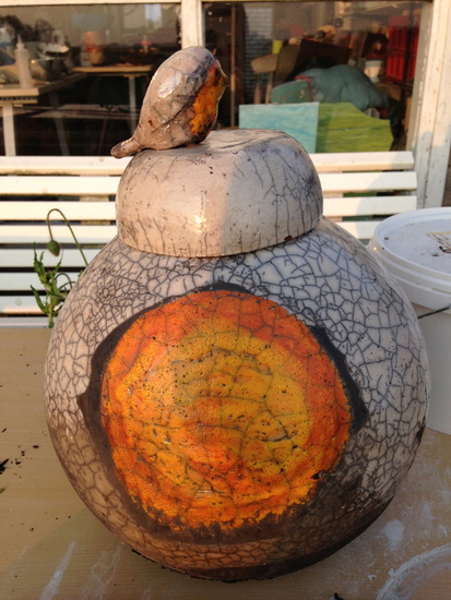 Raku vaas roodborstje