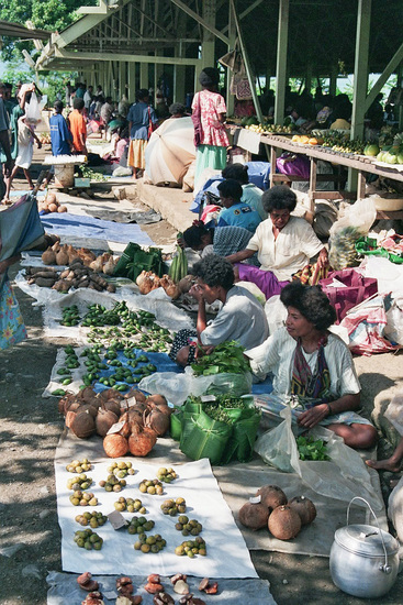 Alotau - markt