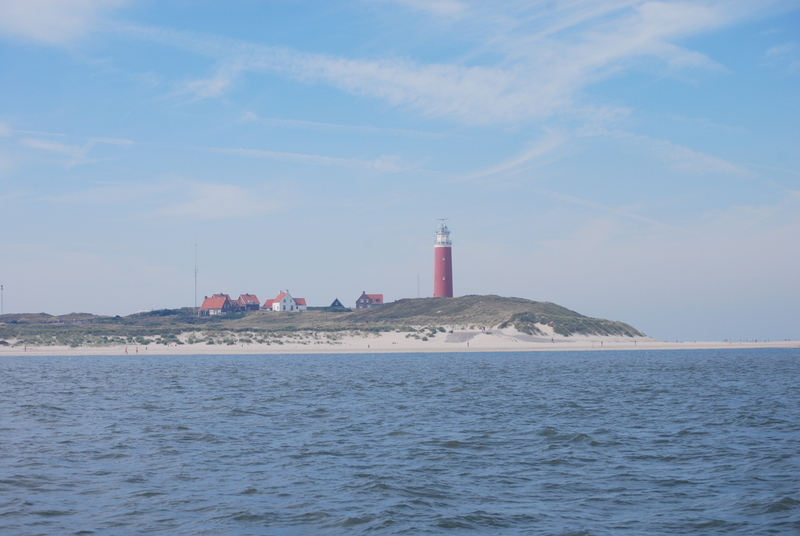 Texel - Vuurtoren vanaf de zee gezien