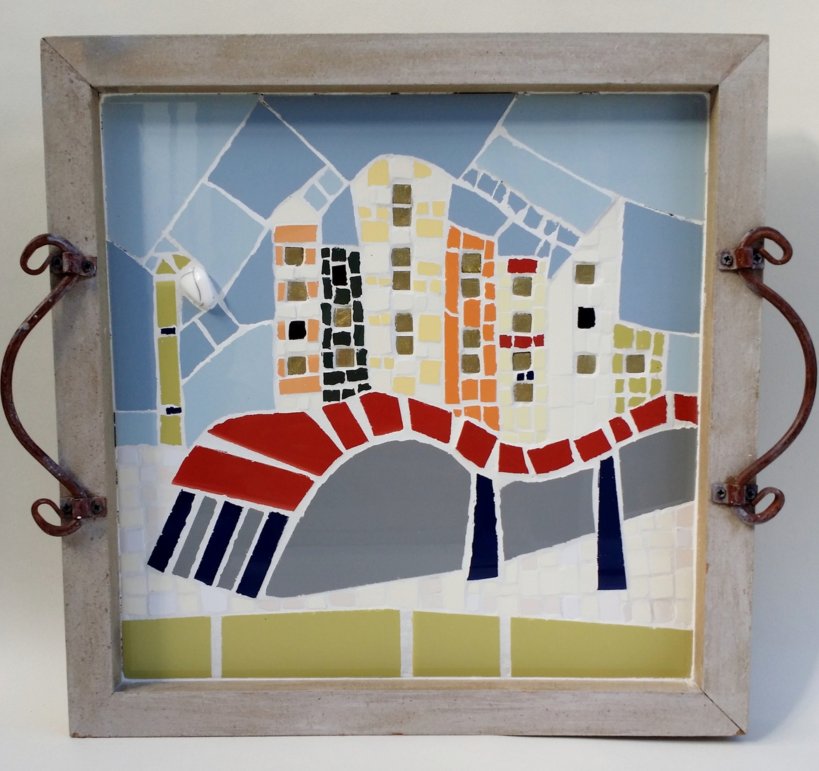 skyline, mozaiek op een dienblad 