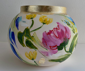 Handbeschilderde vazen van glas