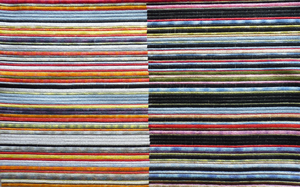 Op verzoek werk ik ook in opdracht, abstract en figuratief. De opdracht ontstaat in samenspraak met de opdrachtgever, het persoonlijke verhaal achter de opdracht inspireert mij tot een authentiek werk. Graag verwerk ik dan ook materialen in het kunstwerk die door de opdrachtgever zelf worden aangedragen. 