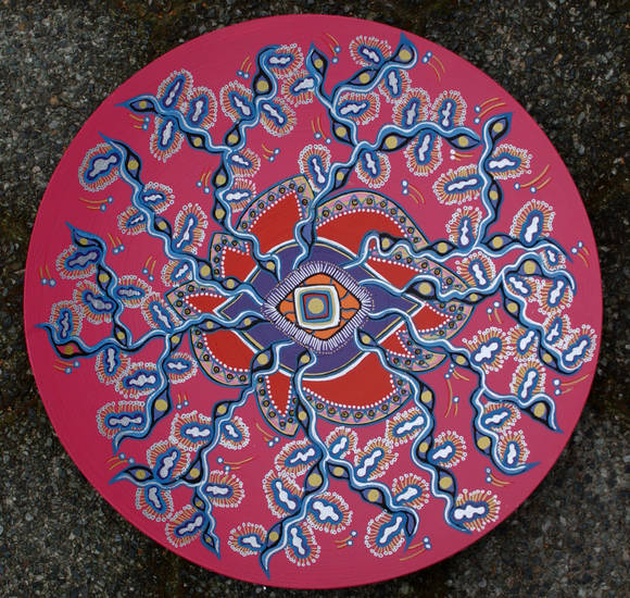Decorated wooden plate 'Pink Eye'