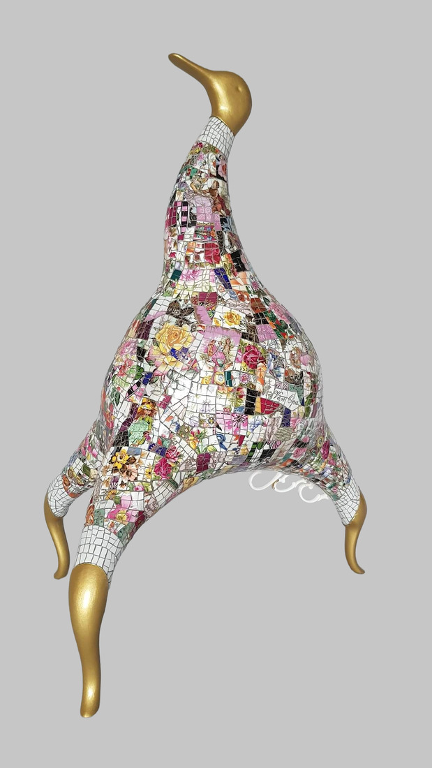 VREEMDE EEND IN DE BIJT 