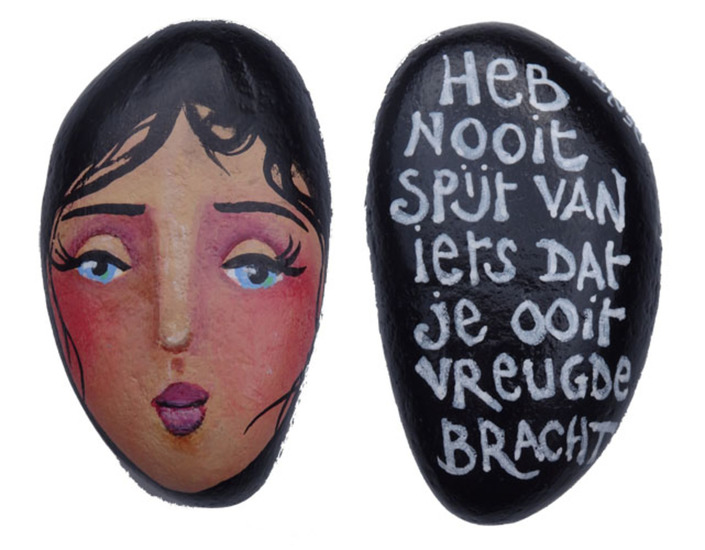 never regret anything that made you smile