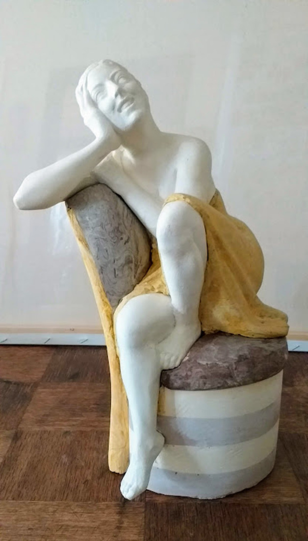 Sitting figure