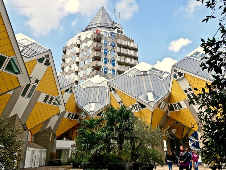 Cube Dwellings / Kubuswoningen Piet Blom Rotterdam 1