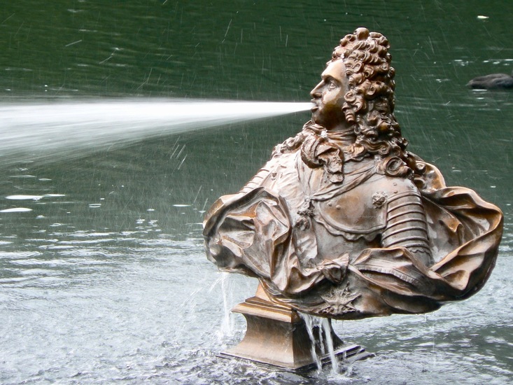 Fountain / Fontein Louis 14th?