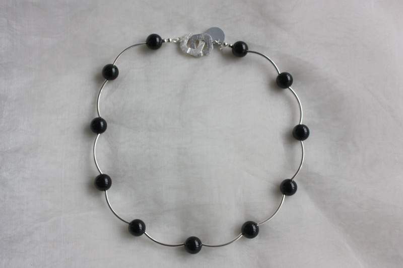 Zilveren/onyx ketting