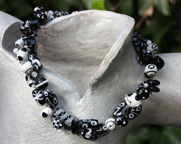 Gedraaide ketting zwart/wit