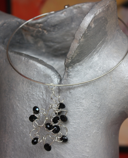 Halsketting met hanger zilverdraad