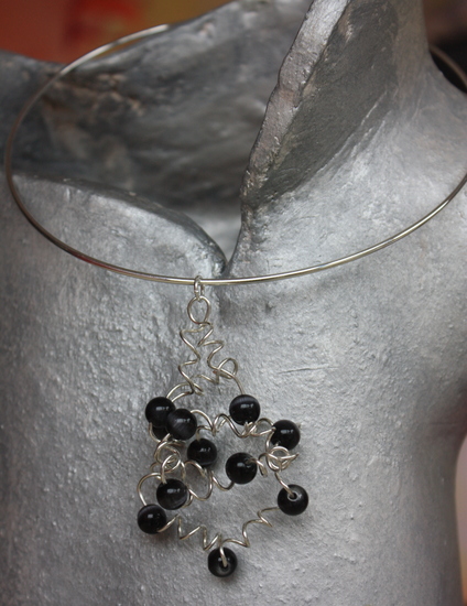 Halsketting met hanger zilverdraad