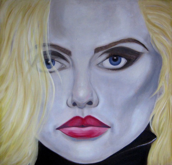 Blondie Up Close