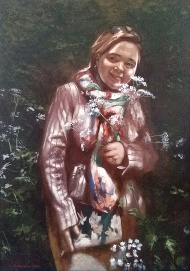 Vrouw tussen fluitenkruid