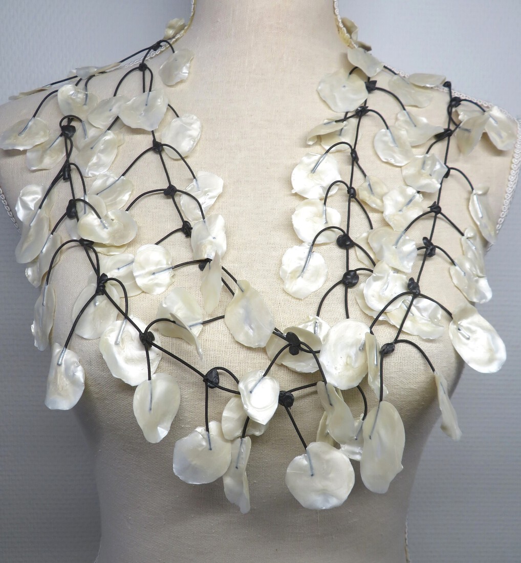 blauwe blaadjes ketting