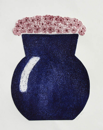 veel bloemetjes in een grote vaas