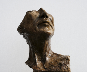 Gebakken beelden in klei