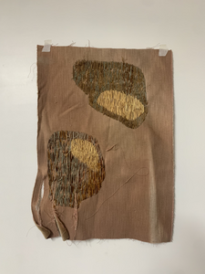 Overgang, een plaats voor transformatie, transitie.
Een plaats waar het ene eindigt en het volgende nog niet echt begonnen is. 