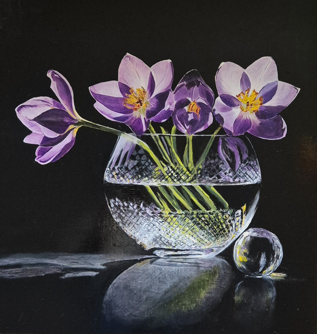 Crocus in kristal vaas