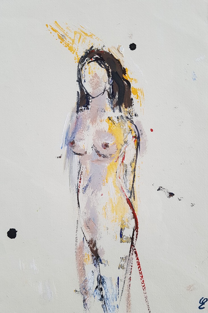 Standing woman 19