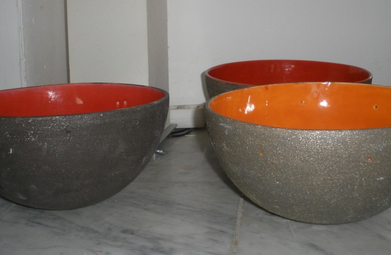 kommen geglazuurde binnenkant