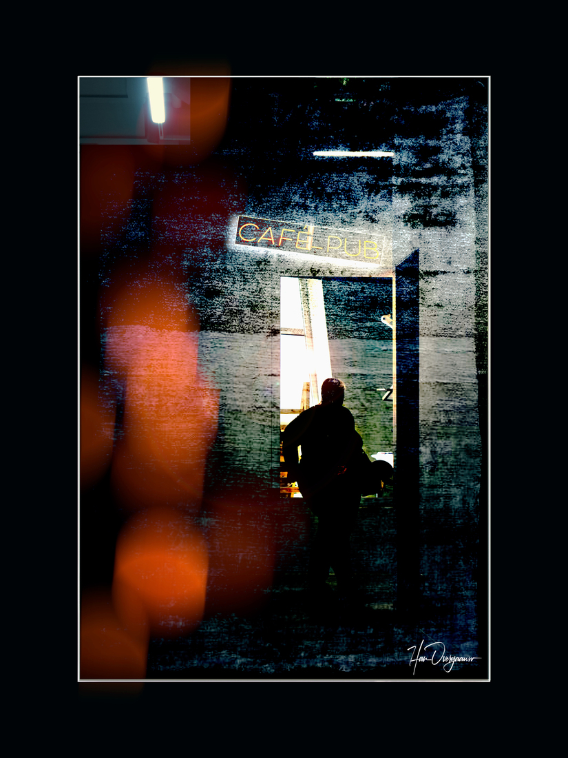 When the morning shows its light