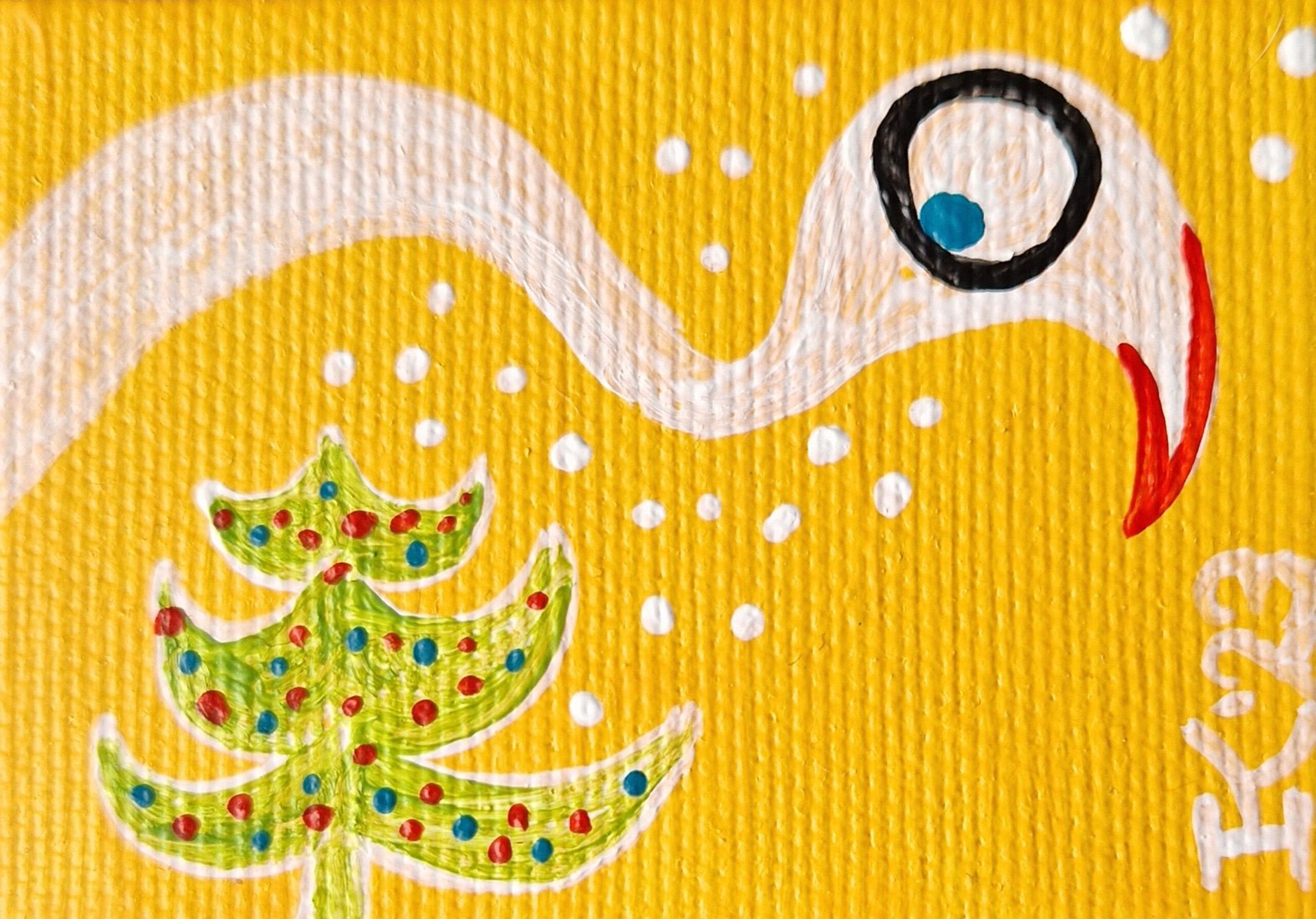 Vogel ziet kerstboom met ballen