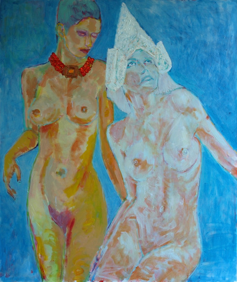 dame met hul en dame in bloedkoralen ketting