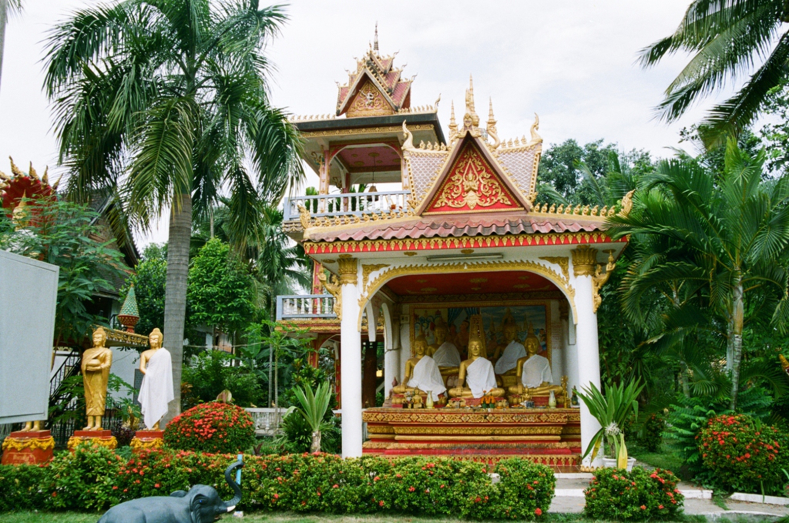 Vientiane: Wat That Luang Tai