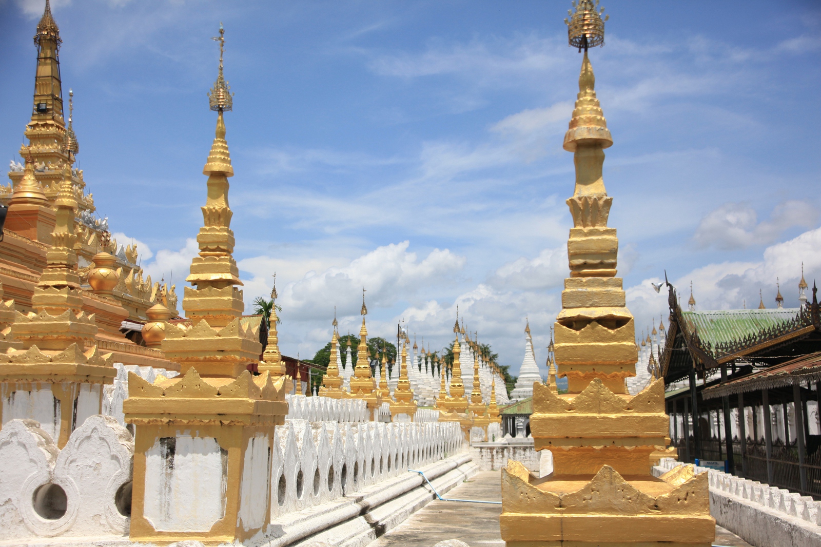 Mandalay: Sandamuni Pagoda