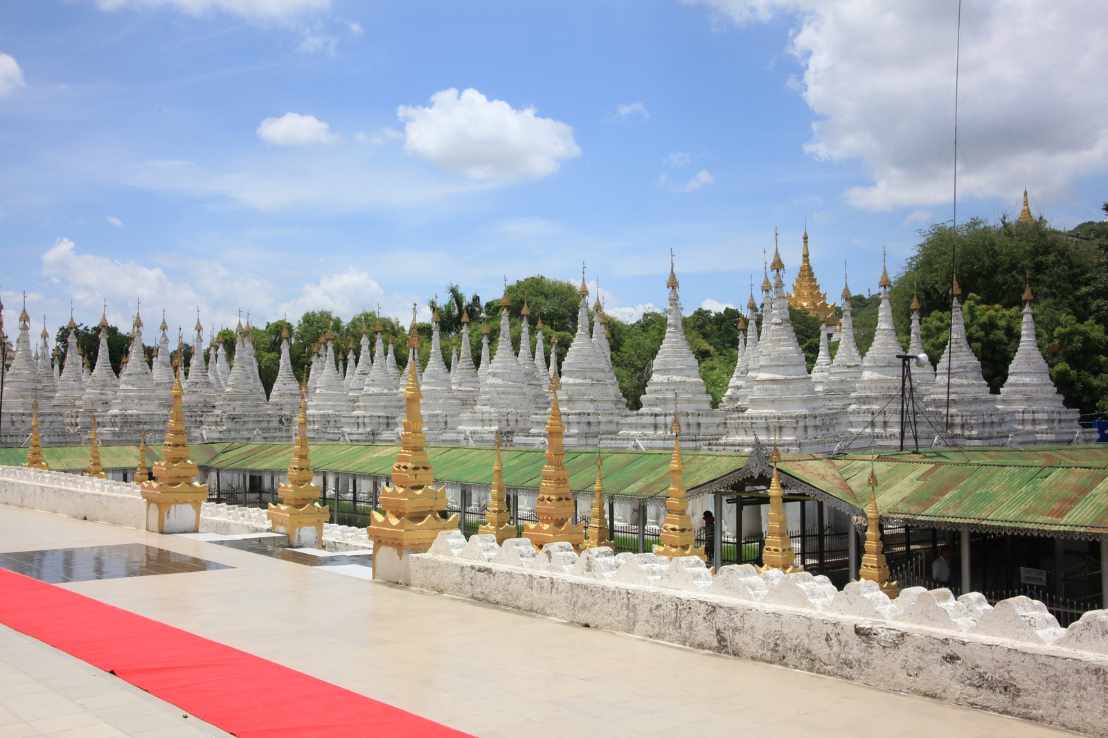 Mandalay: Sandamuni Pagoda