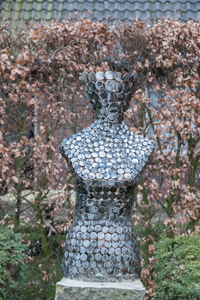 Impressie van mijn werk, ik gebruik allerlei soorten metaal en werk graag en veel met restmateriaal. 