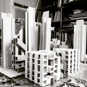 Geometrisch opgebouwd keramiek 