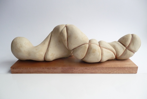 Beelden steen en aardewerk