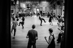 Lindy hop is een Afro-Amerikaanse dans die ontstond in New York in de late jaren twintig en vroege jaren dertig. In Lindy hop worden solo- en partnerdansen gecombineerd en de dans bevat zowel veel improvisatie als meer formele elementen, vergelijkbaar met de muziek waarop wordt gedanst.