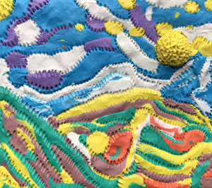 Deze schilderijtjes zijn allemaal gemaakt van klei.