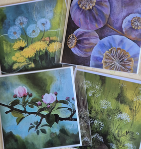 Deze kunstkaarten zijn drukwerk van mijn schilderijen. Alle kaarten zijn dubbel en inclusief envelop. Ze zijn per stuk in plastic verpakt. Ze zijn te bestellen via mijn emailadres (margreetfineart@gmail.com) . Als u een set kaarten wilt kopen dan is dat mogelijk.
Per set van 5 kaarten betaald u dan € 15.- i.p.v. € 17.50. Geef in de mail aan welke kaarten u wilt hebben. Dat mogen verschillende kaarten zijn uit verschillende groepen. U kunt ze afhalen in Ede of ze worden naar u opgestuurd.