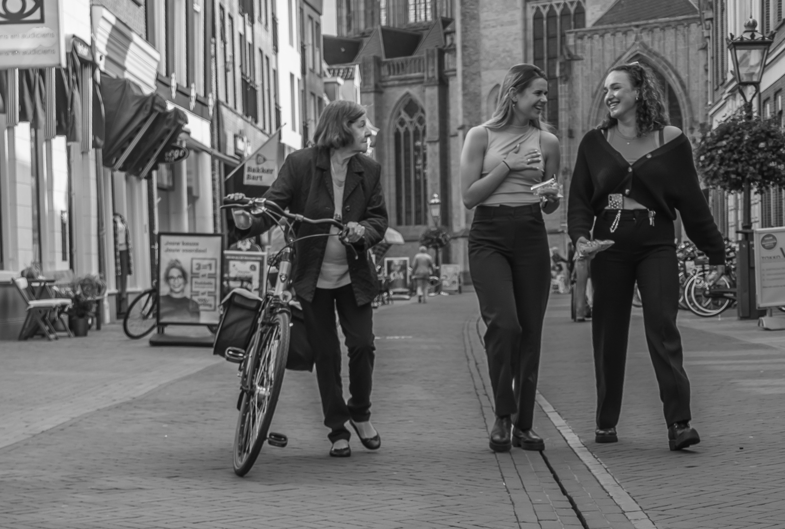 2102 Gezellig kletsen