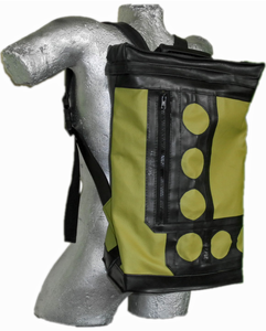 rugzakken met als hoofdmateriaal hergebruikte fietsbinnenbanden