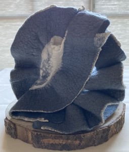 Objecten van Vilt en textiel soms in combinatie met hout of plastic