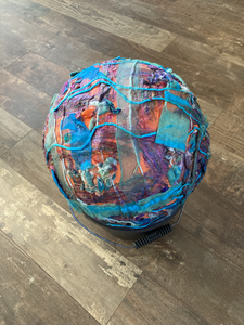 Vliezen kunnen uit allerlei materialen gemaakt worden met behulp van een bind/plakmiddel. Ze kunnen vervormd worden van 2D naar 3D